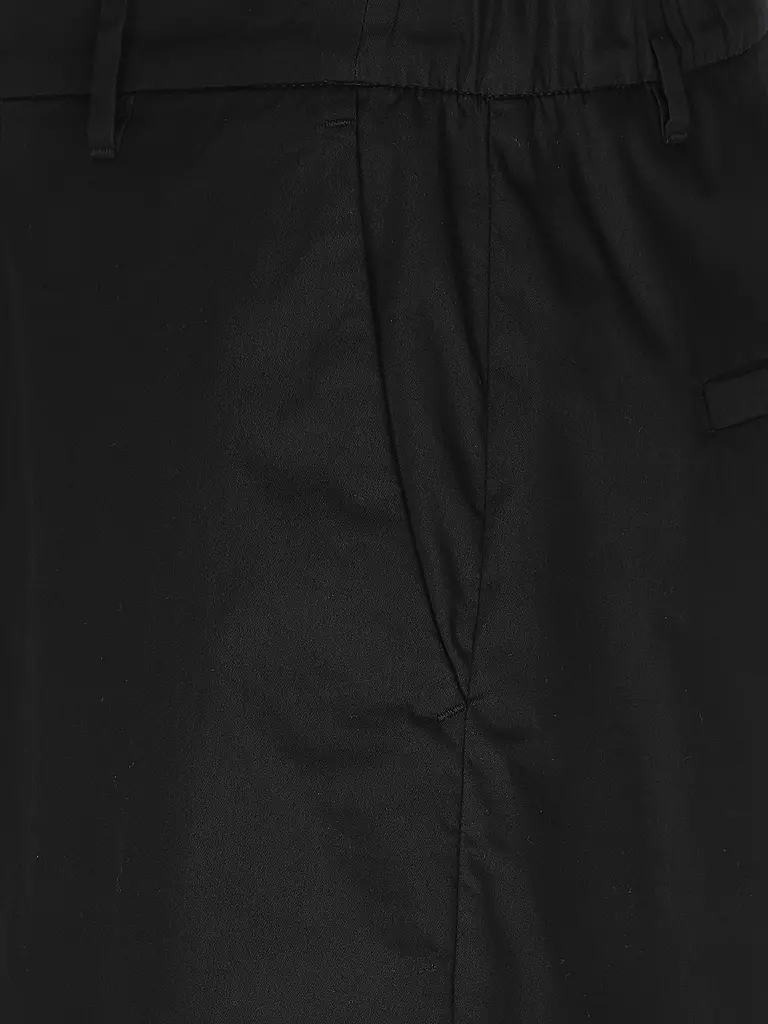 DRYKORN | Shorts YASAN 10 | schwarz