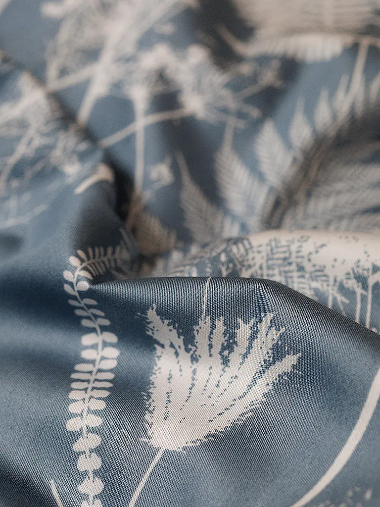 FLEURESSE | Satin Bettwäsche 70x90cm/140x200cm MODERN GARDEN B Urban Blue | dunkelblau