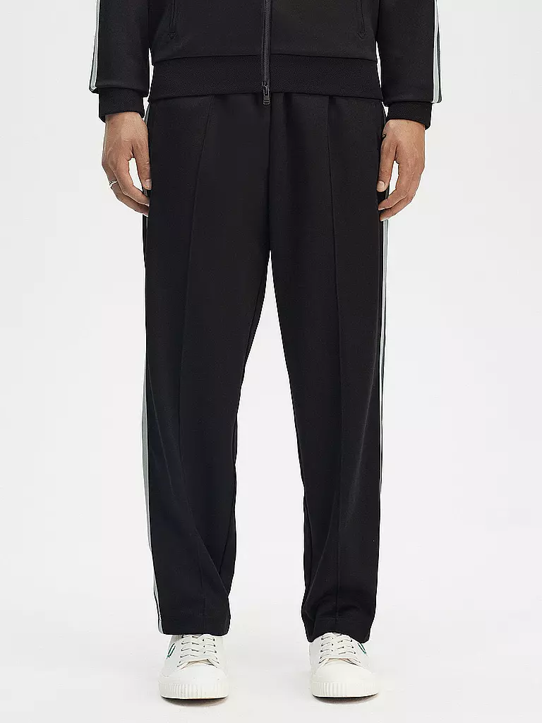FRED PERRY | Jogginghose | schwarz