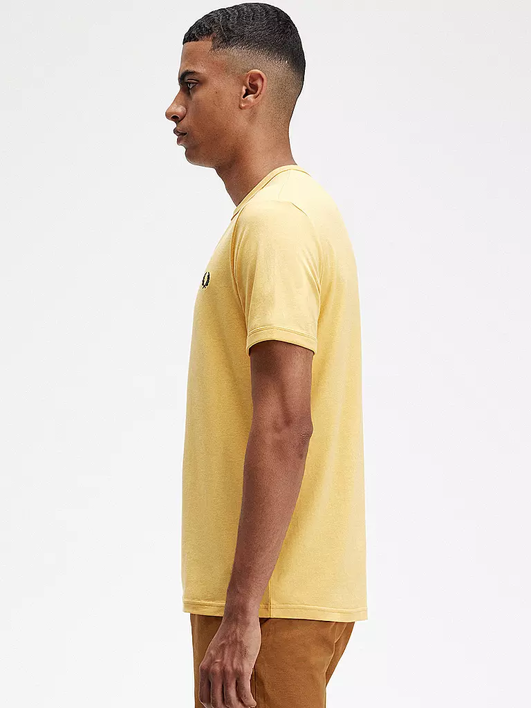 FRED PERRY | T-Shirt | gelb