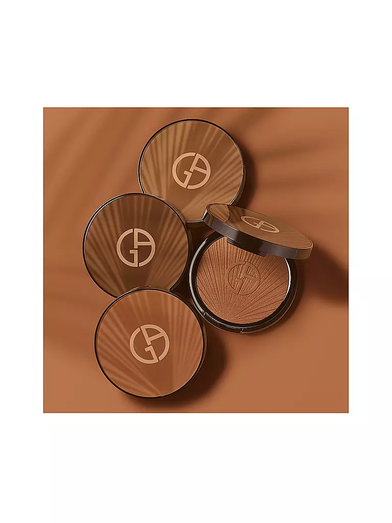 GIORGIO ARMANI COSMETICS | Luminous Silk Bronzer (90 Golden Sunrays) | camel