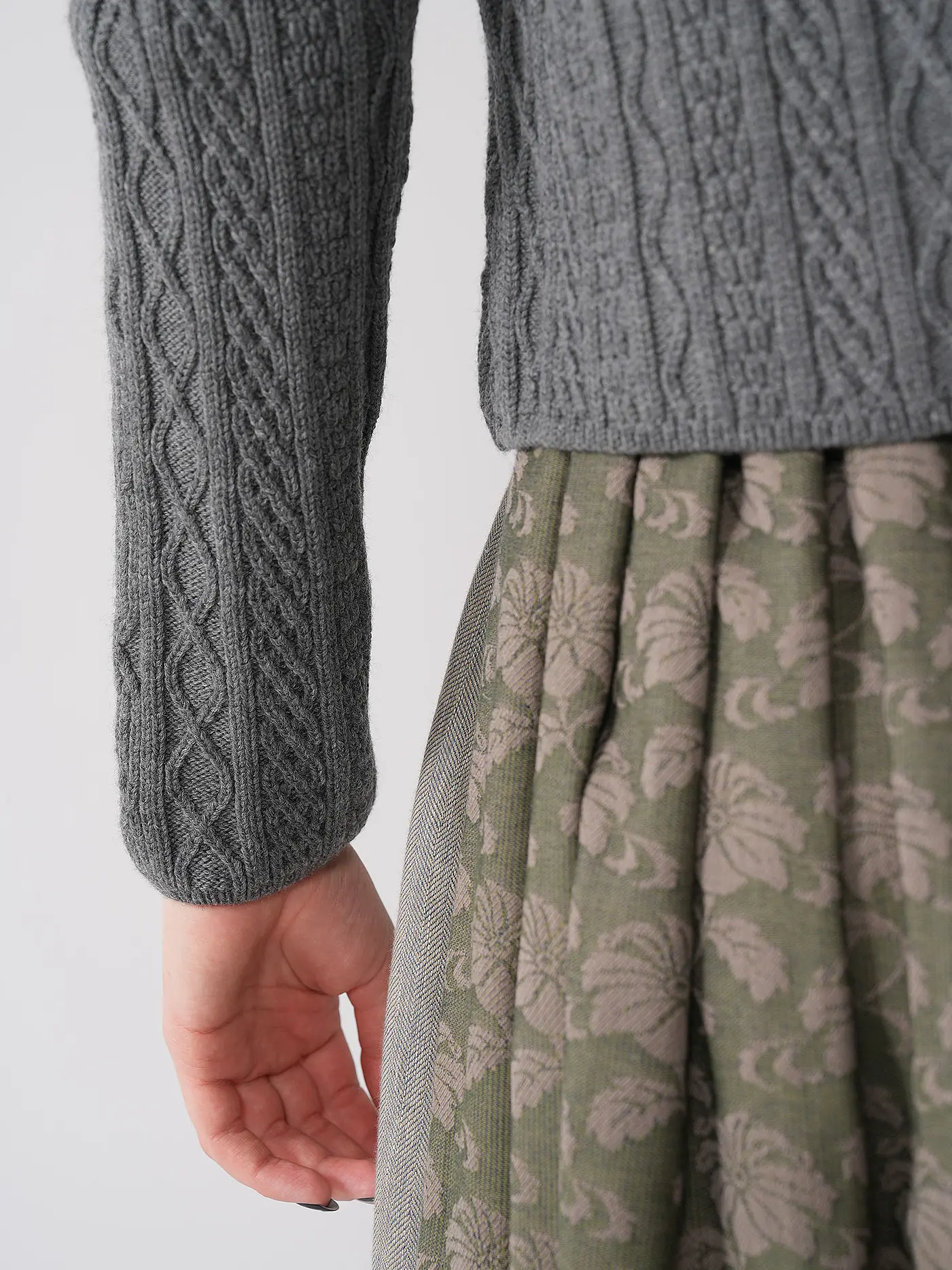 GOTTSEIDANK | Trachten Strickjacke SOPHIA | grau