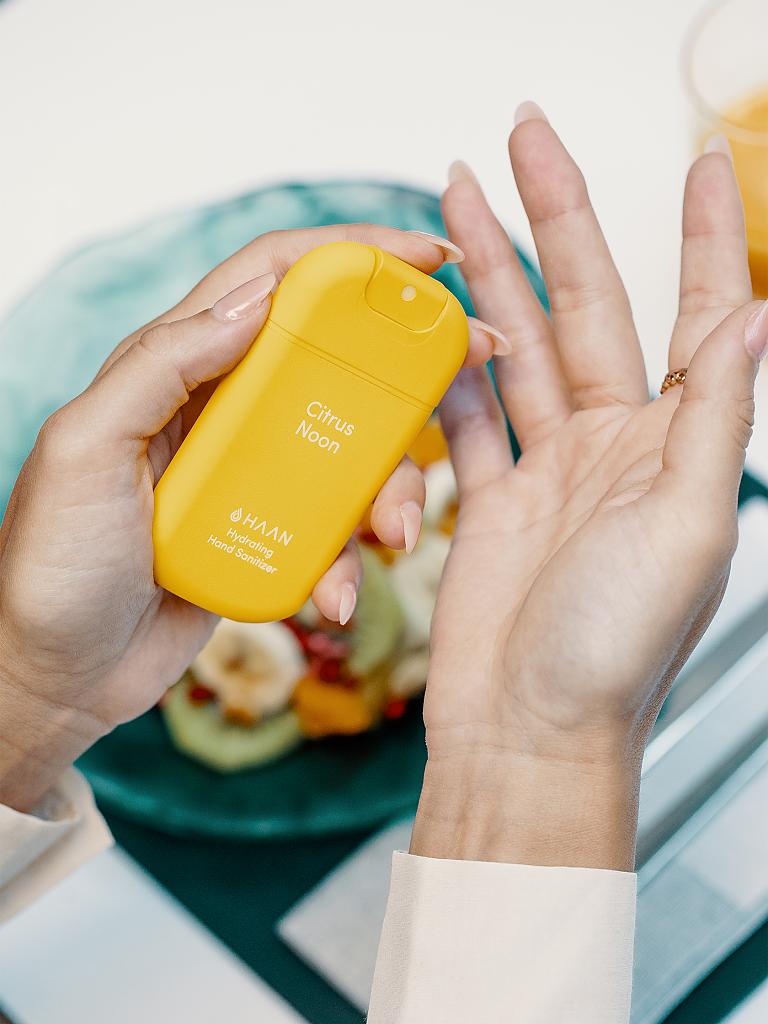 HAAN Handdesinfektion Hydrating Hand Sanitizer Citrus Noon 30ml gelb