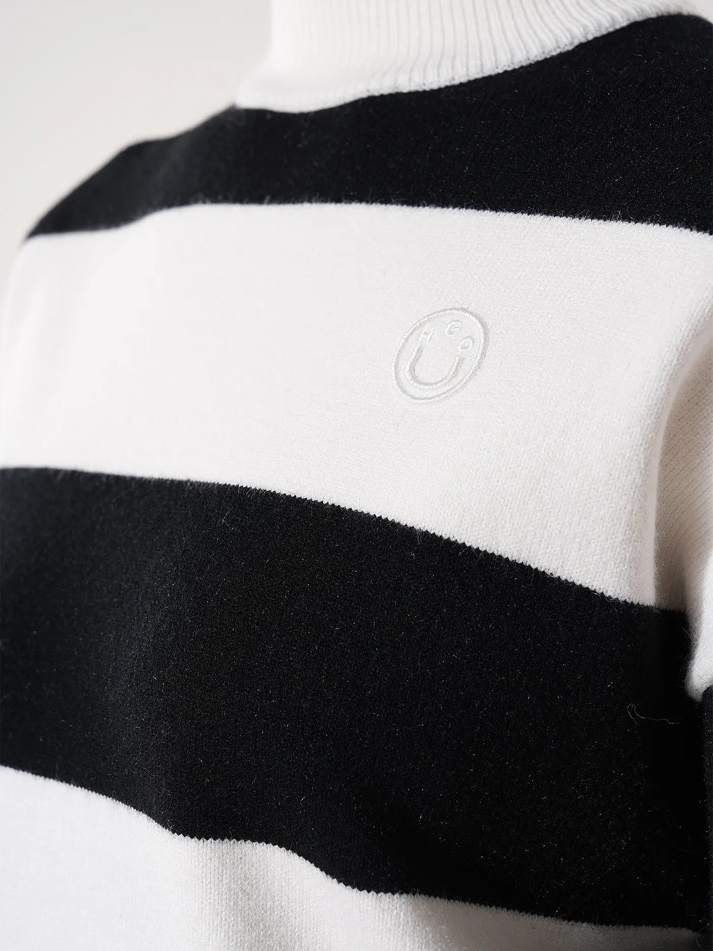 HUGO | Rollkragenpullover SAJITTINA_B | schwarz
