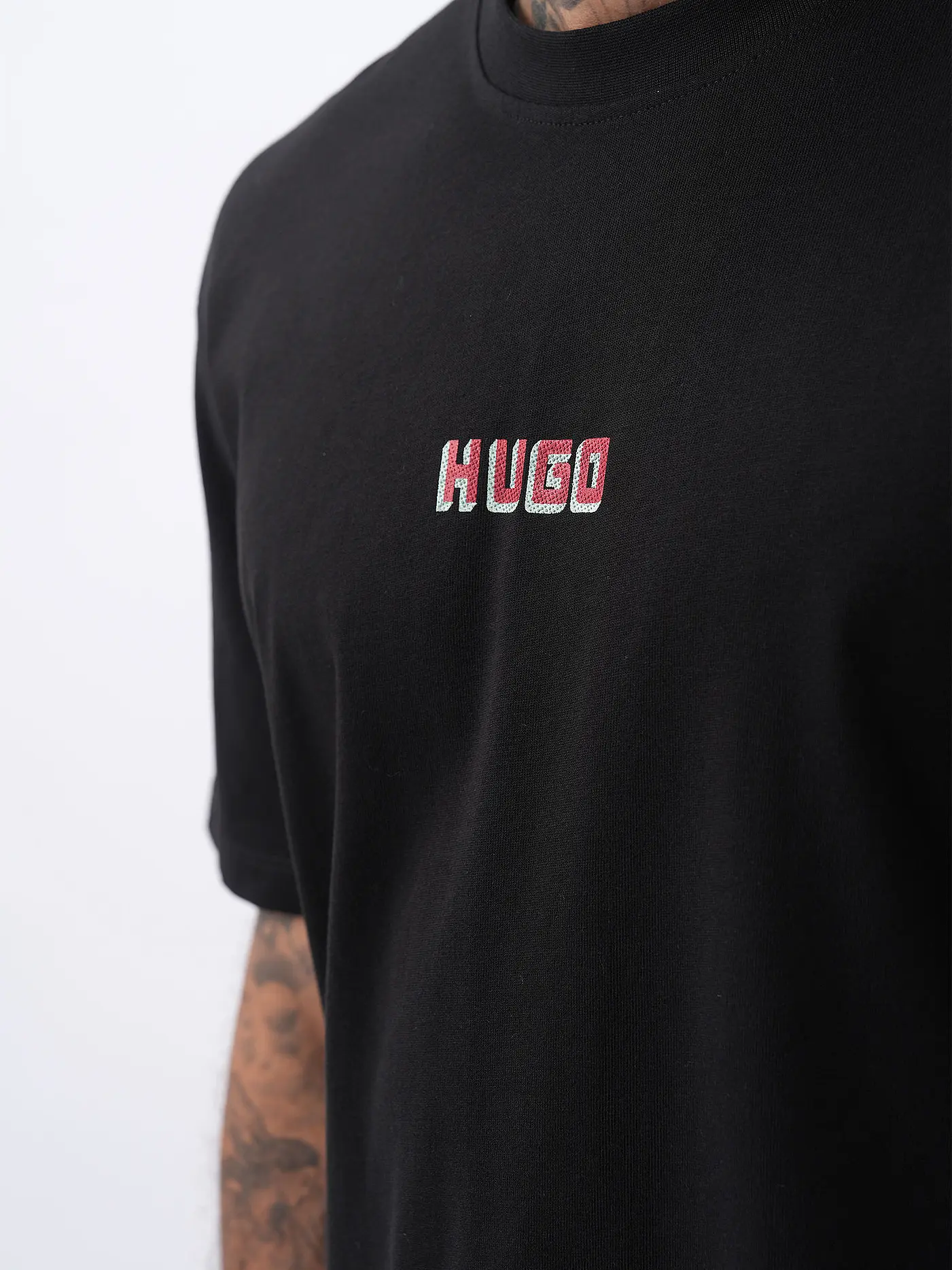 HUGO | T-Shirt DIQITEE | schwarz
