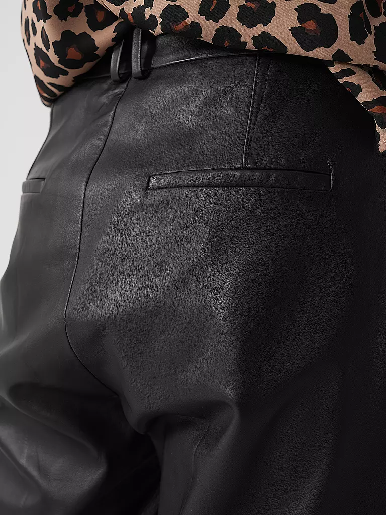 IN WEAR | Lederhose KAMAIW | schwarz
