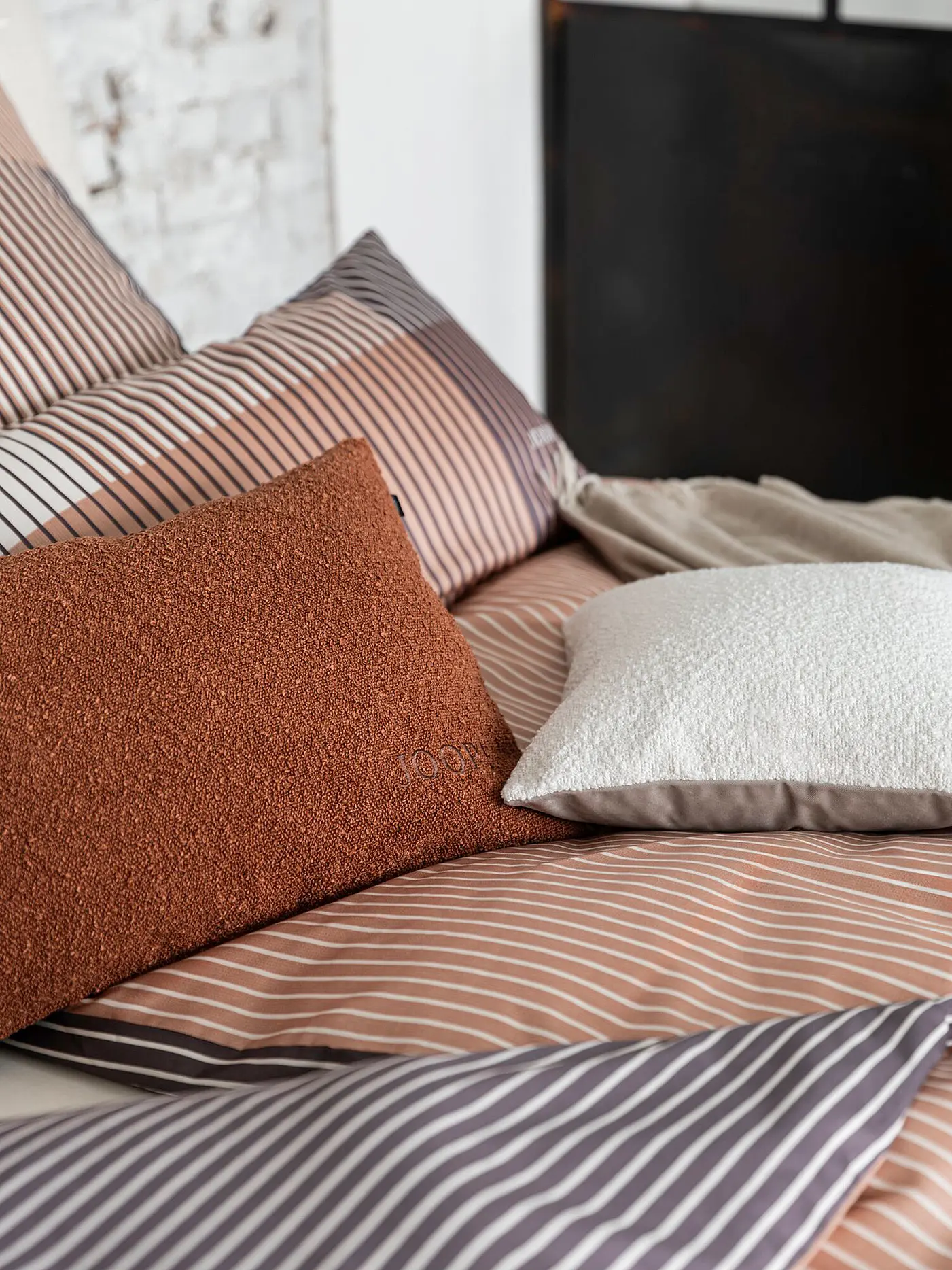 JOOP | Satin Bettwäsche DIVIDED 2x 70x90cm / 200x200cm Blush | rosa