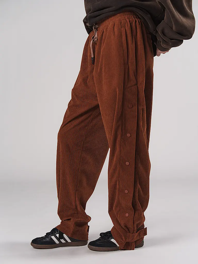 KARO KAUER | Cordhose | 