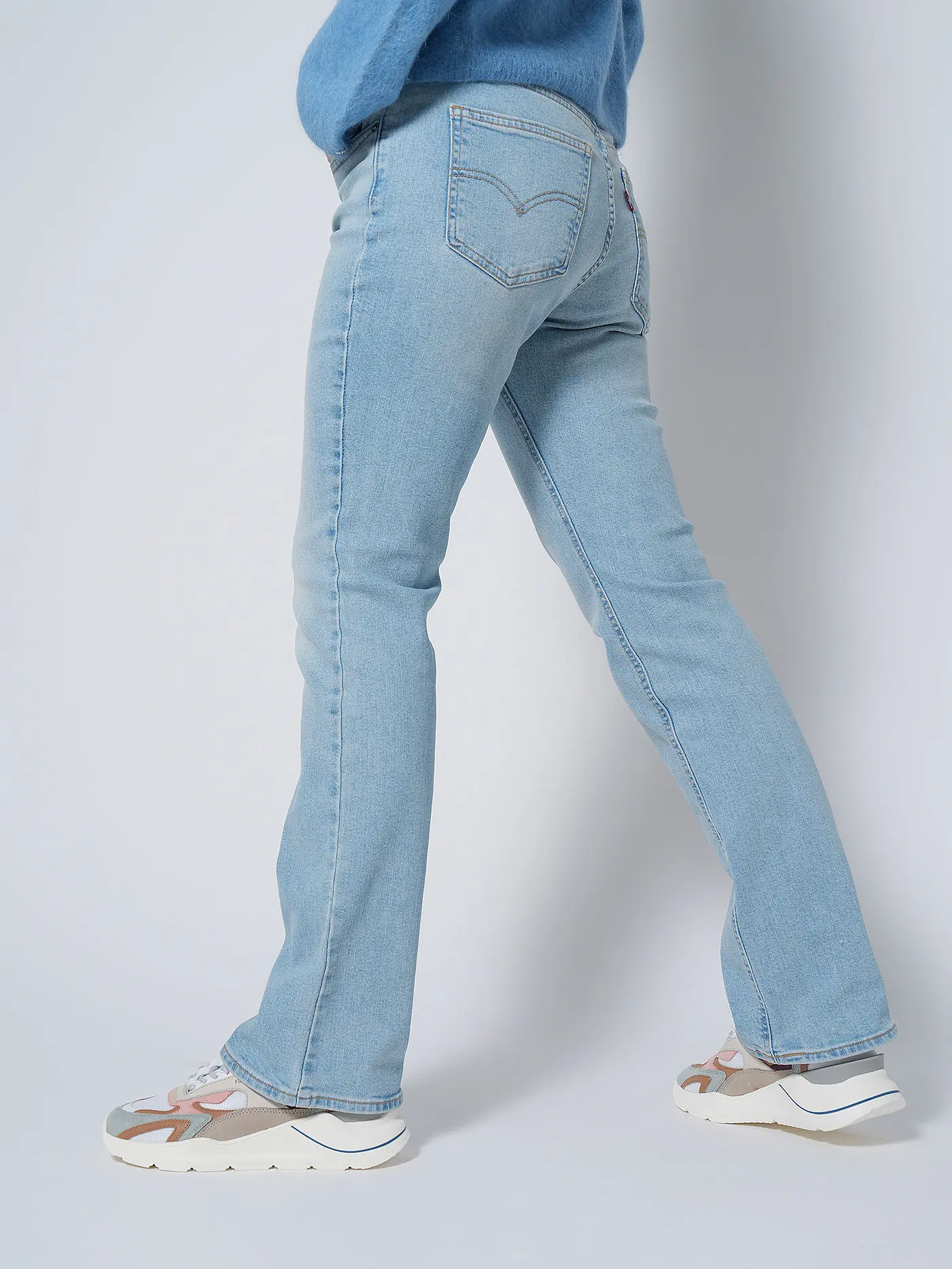 LEVI'S® | Jeans Bootcut Fit SUPERLOW | hellblau