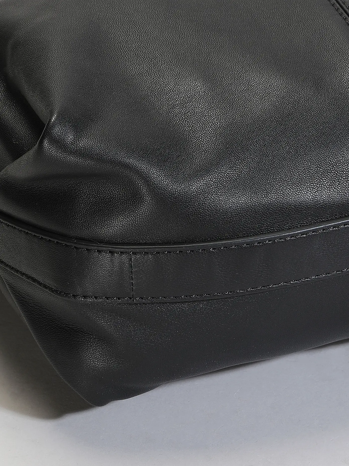 LIEBESKIND BERLIN | Ledertasche - Hobo Bag PARIS Medium | schwarz