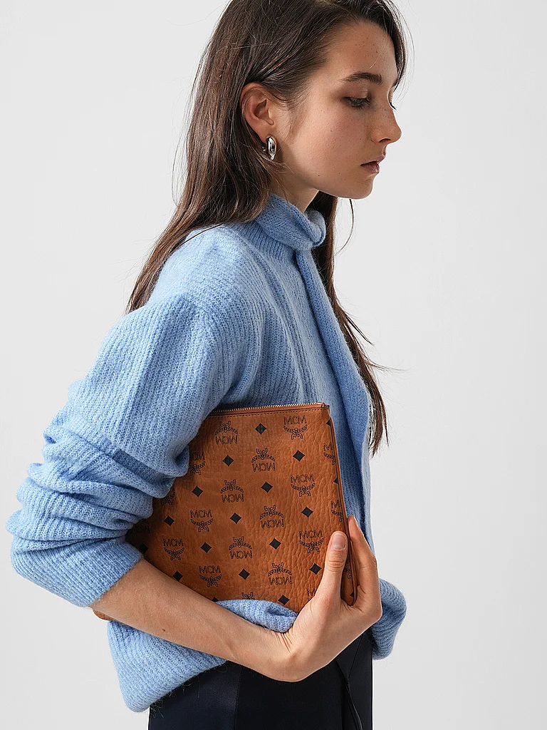 MCM Nom du produit : Trousse de toilette AREN IN VISETOS marron