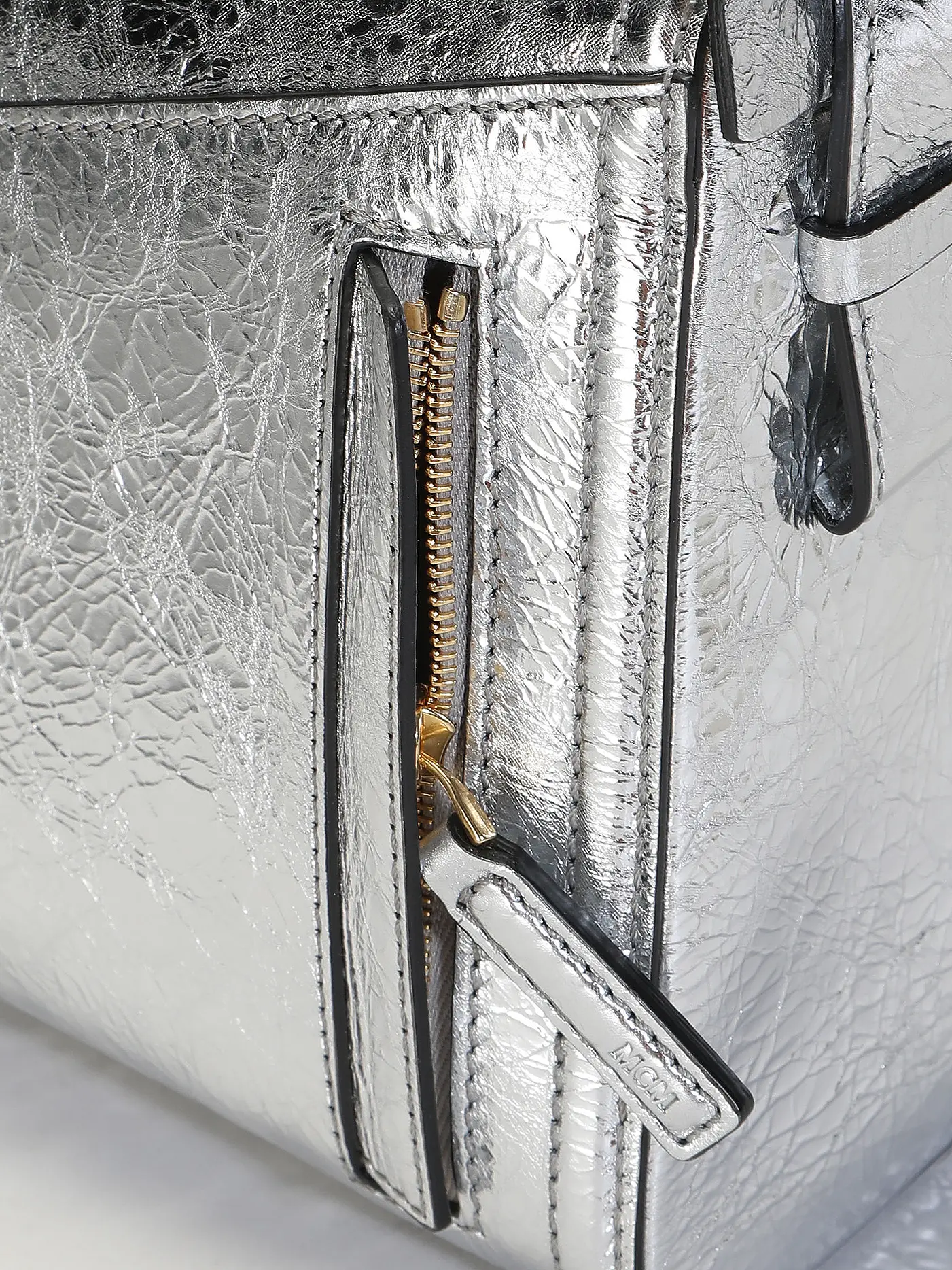 MCM | Ledertasche - Umhängetasche DIAMOND Small | silber