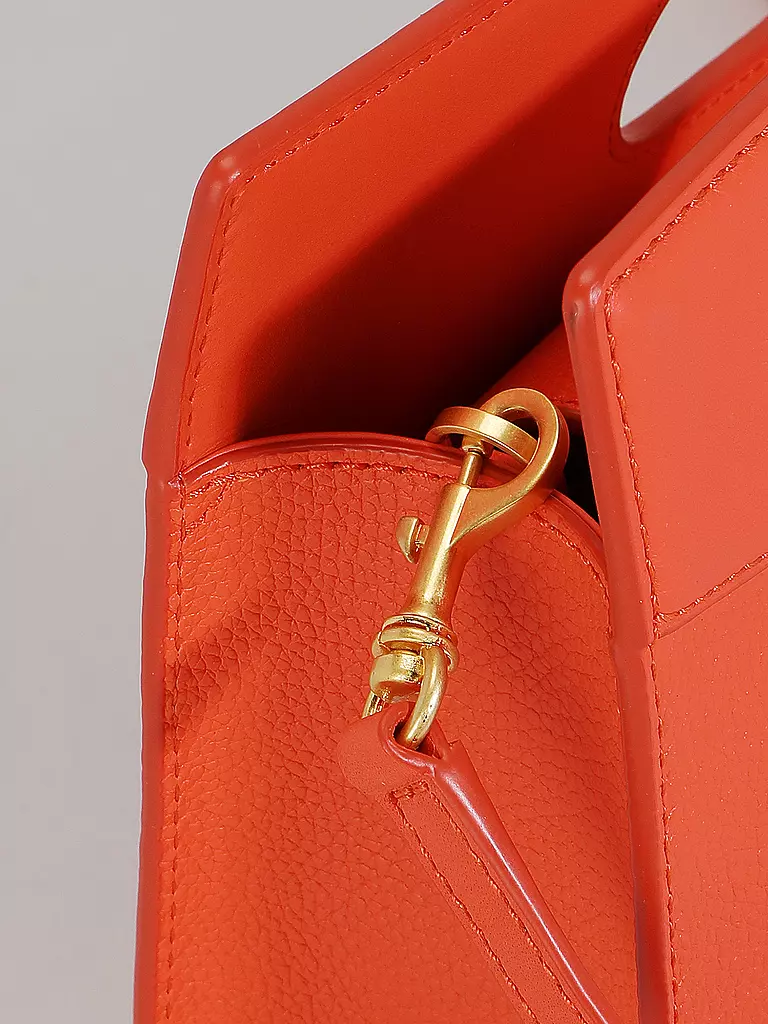 MCM | Ledertasche - Umhängetasche DIAMOND | orange