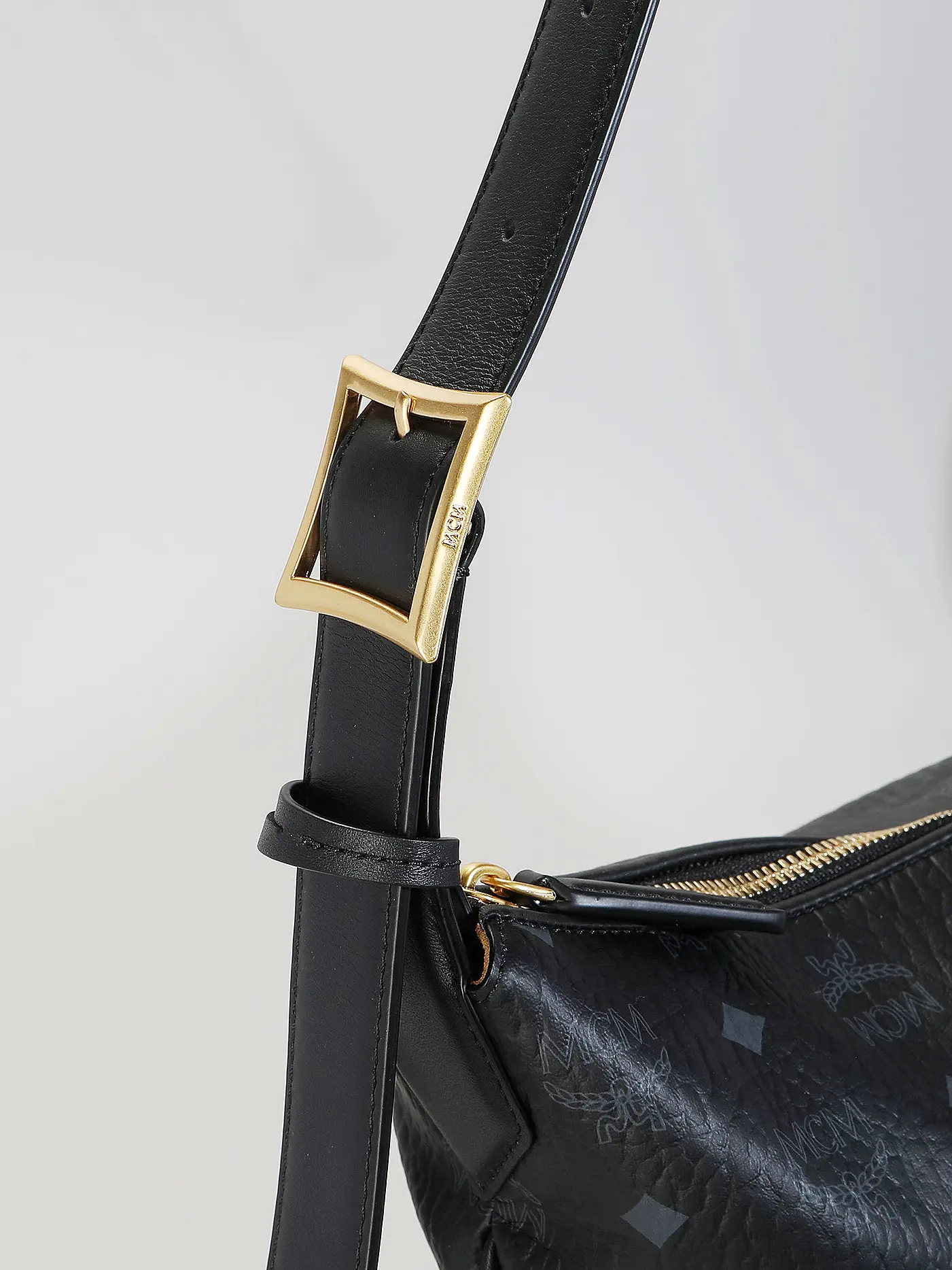 MCM | Tasche - Hobo Bag AREN Large | schwarz