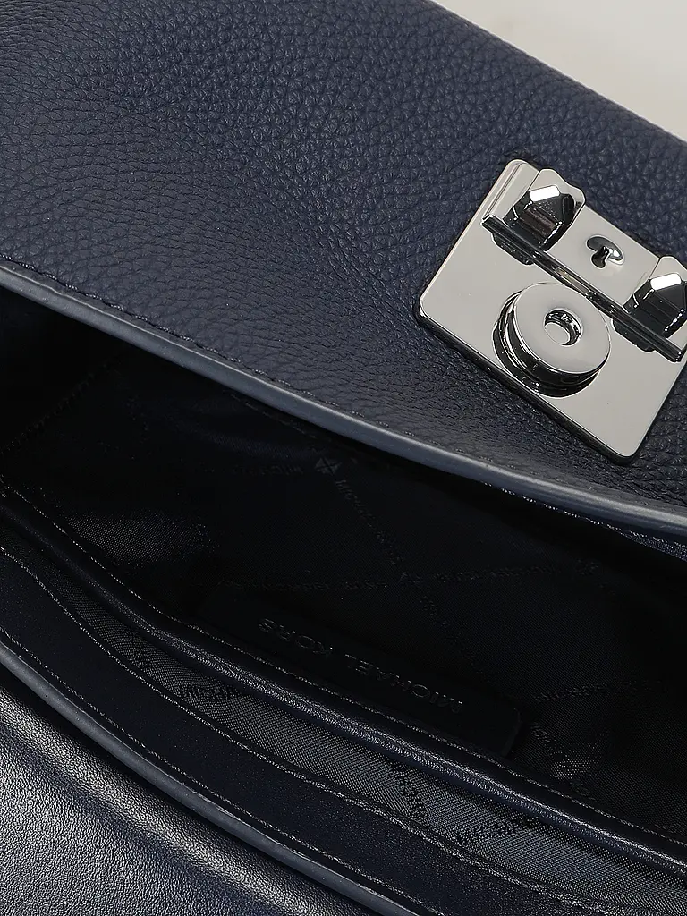 MICHAEL KORS | Tasche - Henkeltasche TRIBECA MEDIUM SIGNATURE LOGO | Dunkelblau