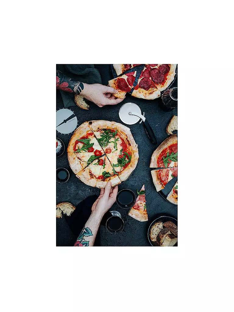 MICROPLANE | Profi Pizza-Schneider Schwarz Edelstahl | schwarz