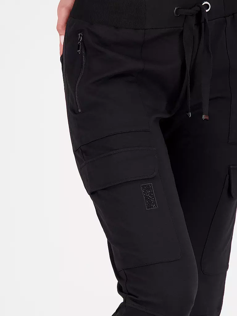 MONARI | Cargohose | schwarz