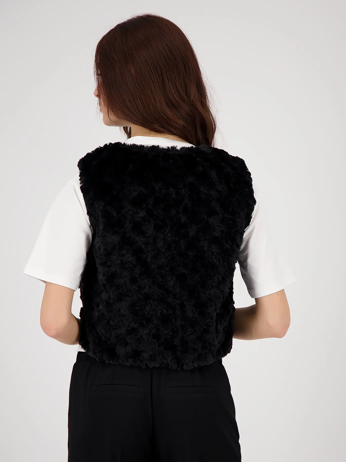 MONARI | Gilet in Felloptik  | schwarz