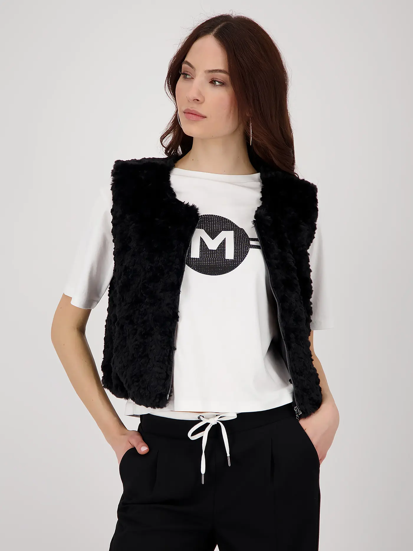 MONARI | Gilet in Felloptik  | schwarz