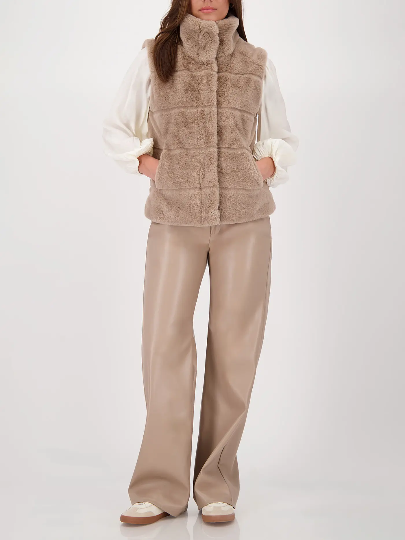 MONARI | Gilet in Felloptik | camel