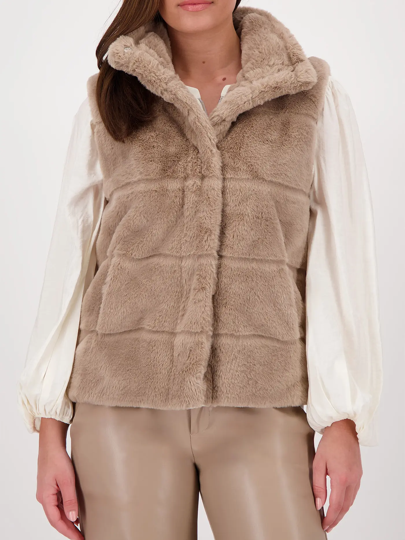 MONARI | Gilet in Felloptik | camel