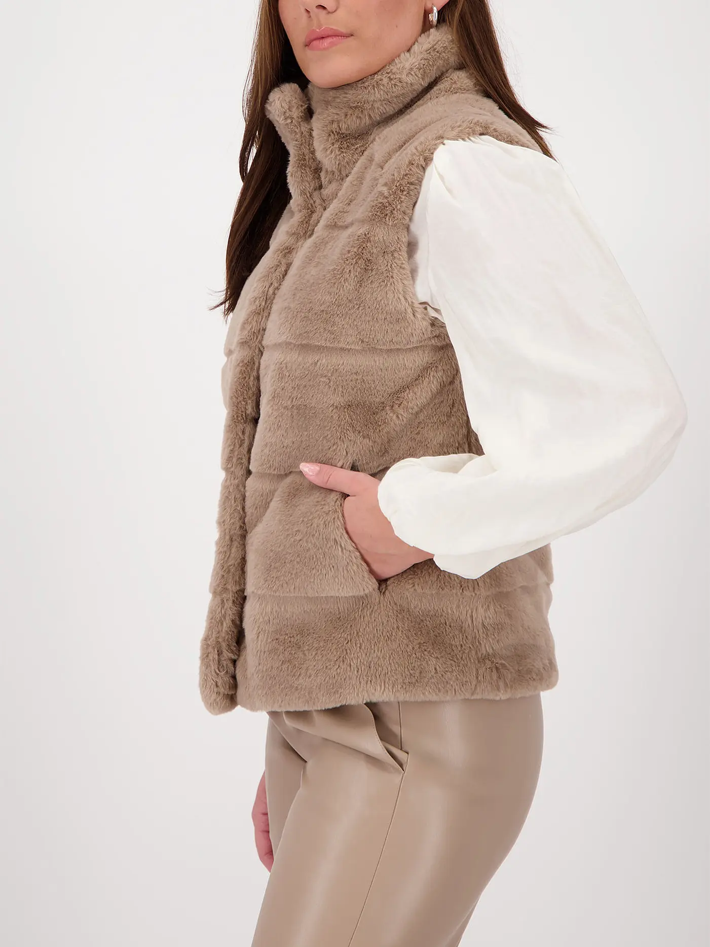 MONARI | Gilet in Felloptik | camel