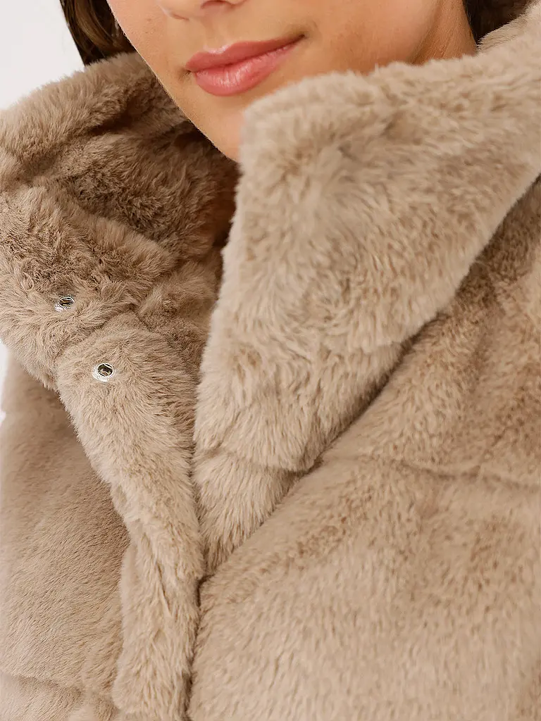 MONARI | Gilet in Felloptik | 