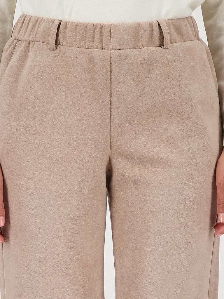MONARI | Hose in Lederoptik  | camel