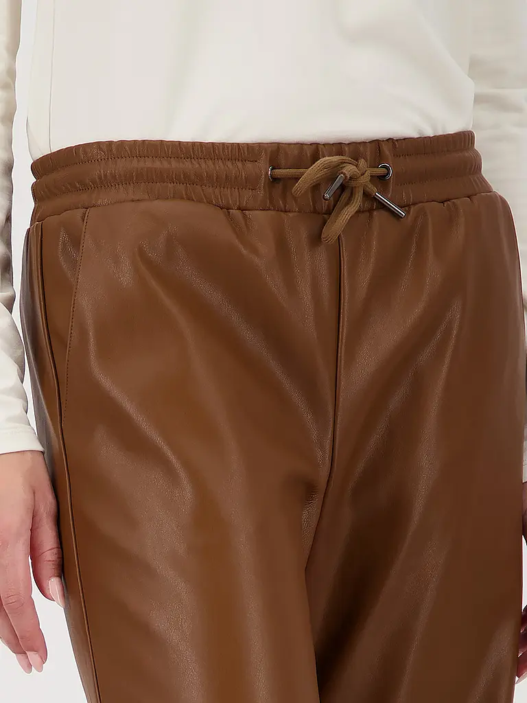 MONARI | Hose in Lederoptik | 