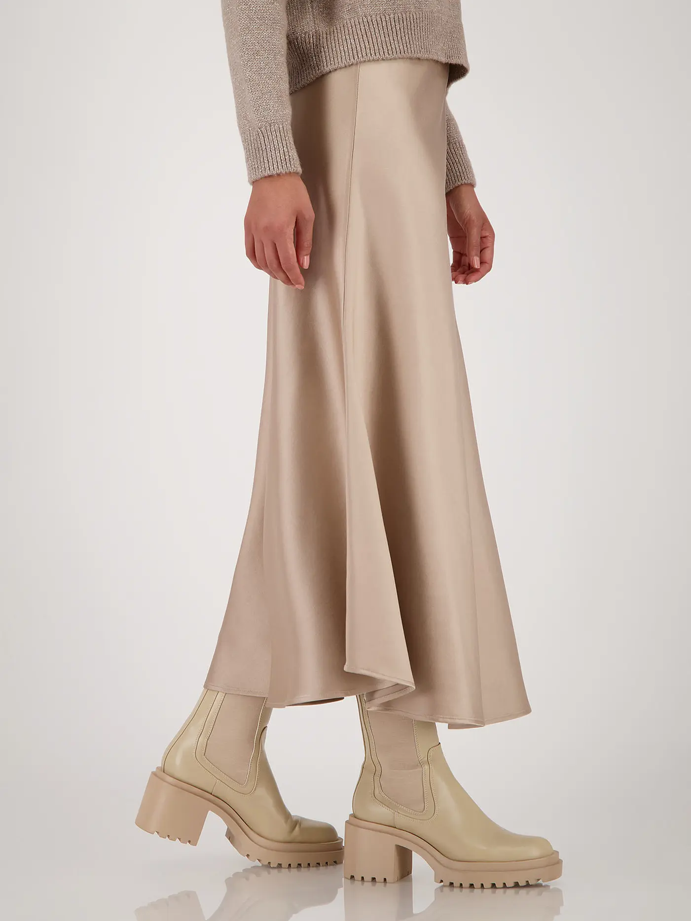 MONARI | Midirock  | camel