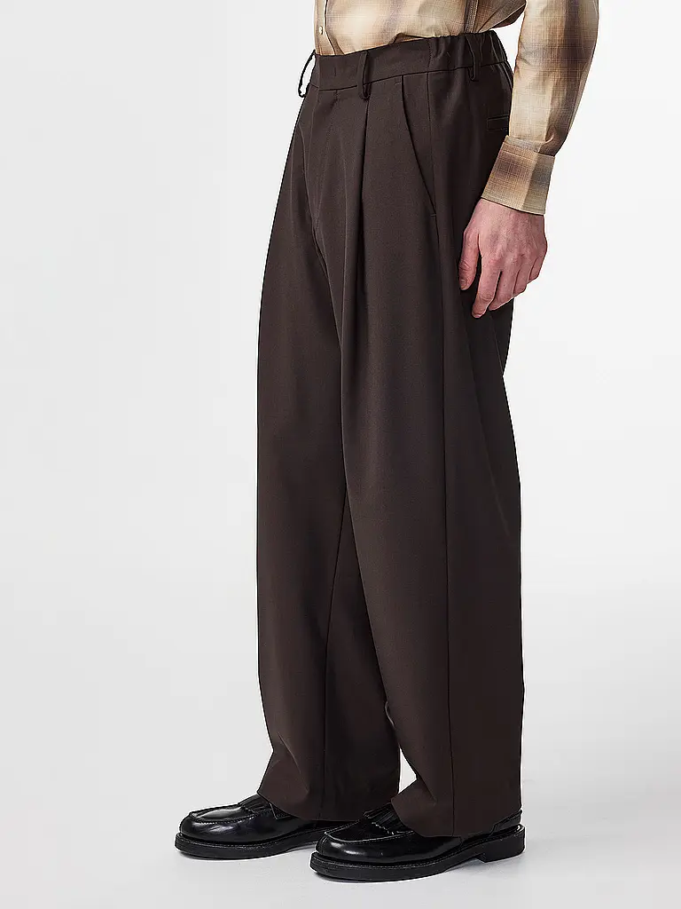 NN.07 | Chino KAY 1088  | schwarz