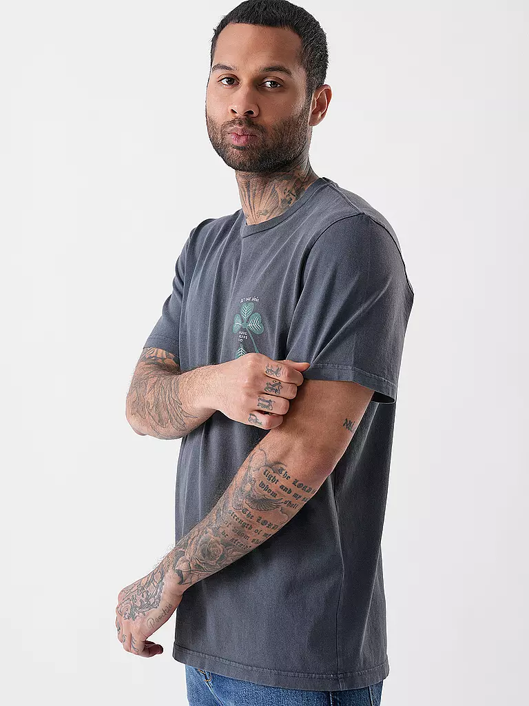 NUDIE JEANS | T-Shirt  | grau