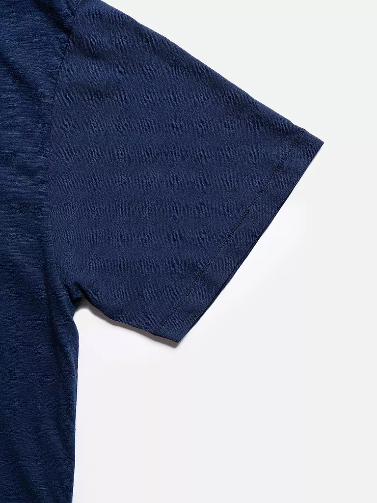NUDIE JEANS | T-Shirt ROFFE | blau