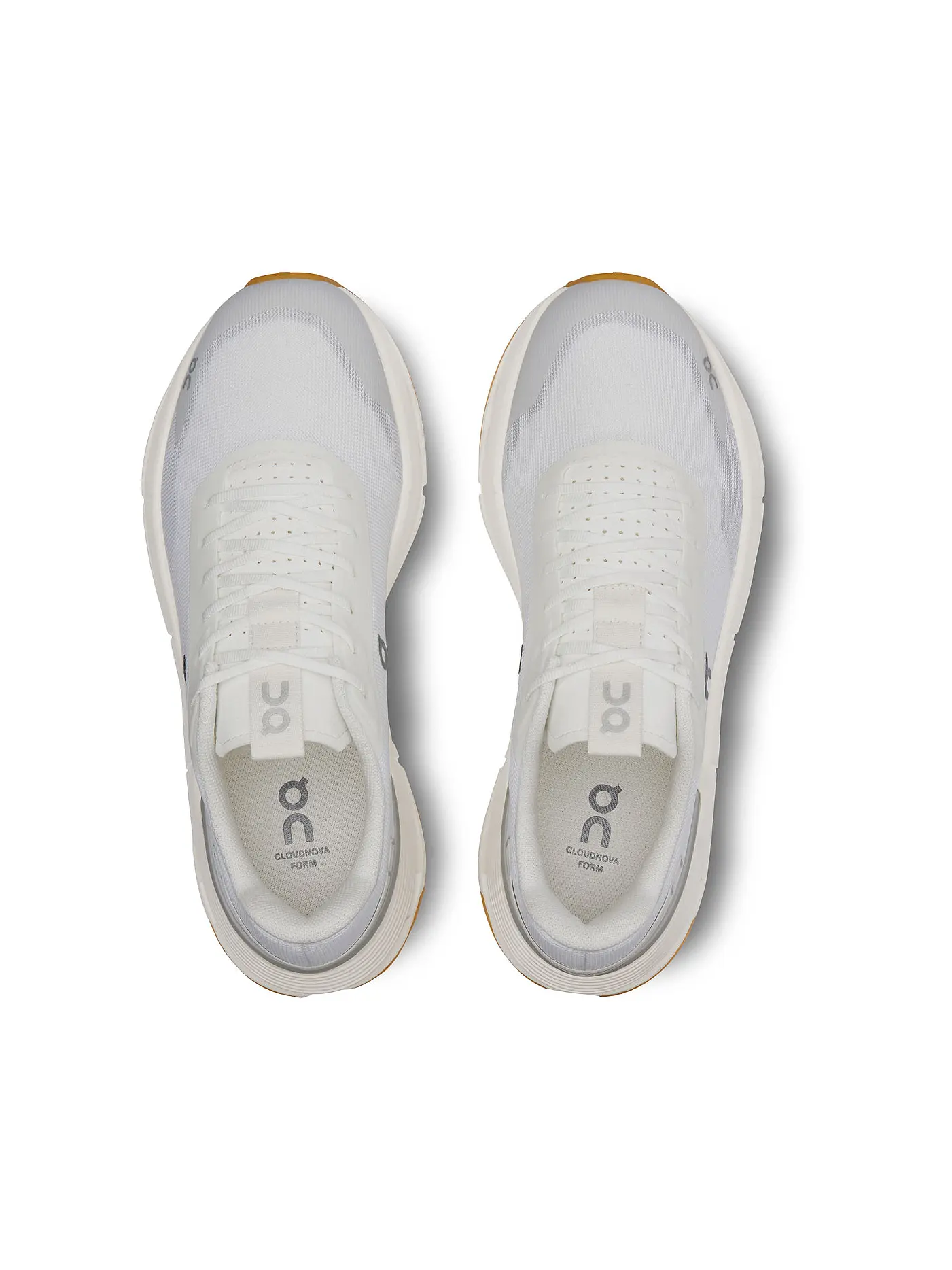 ON | Sneaker CLOUDNOVA FORM 2 | weiss