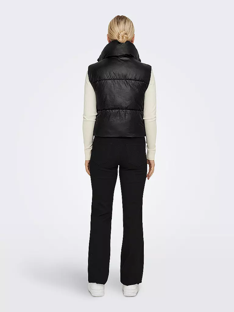 ONLY | Wendesteppgilet Cropped Fit ONLRICKY  | schwarz