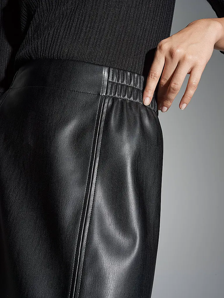 OPUS | Rock in Lederoptik ROGA | 