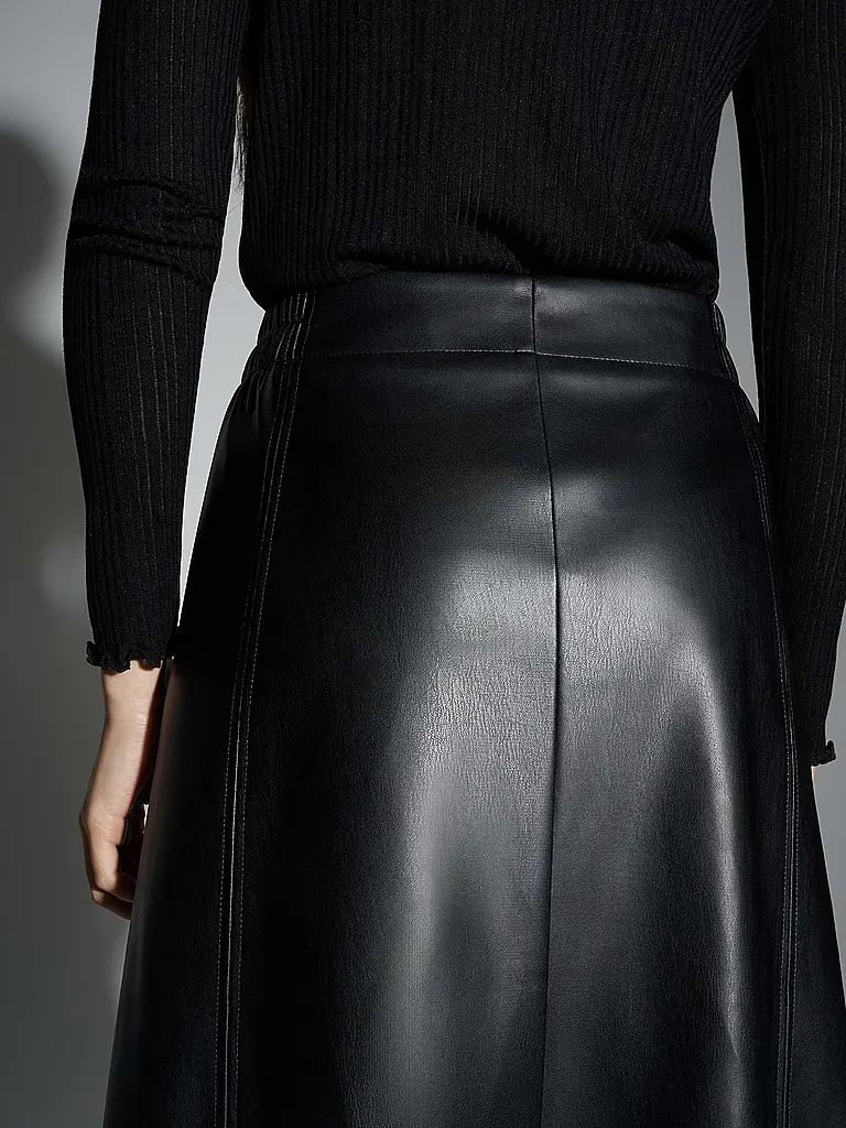 OPUS | Rock in Lederoptik ROGA | 