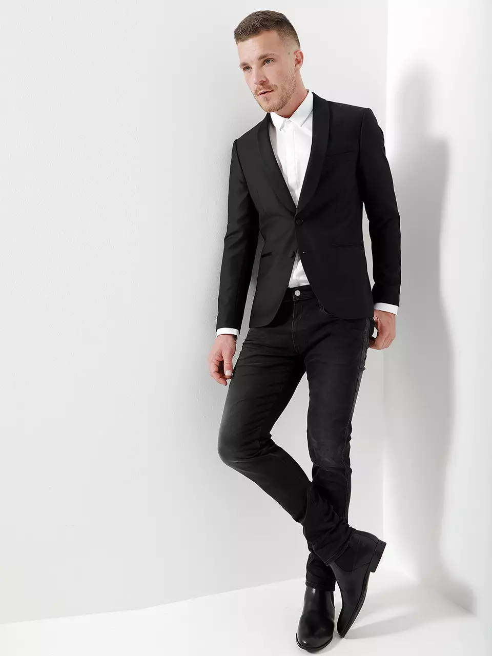 Finde dein Glam - Party Outfit!