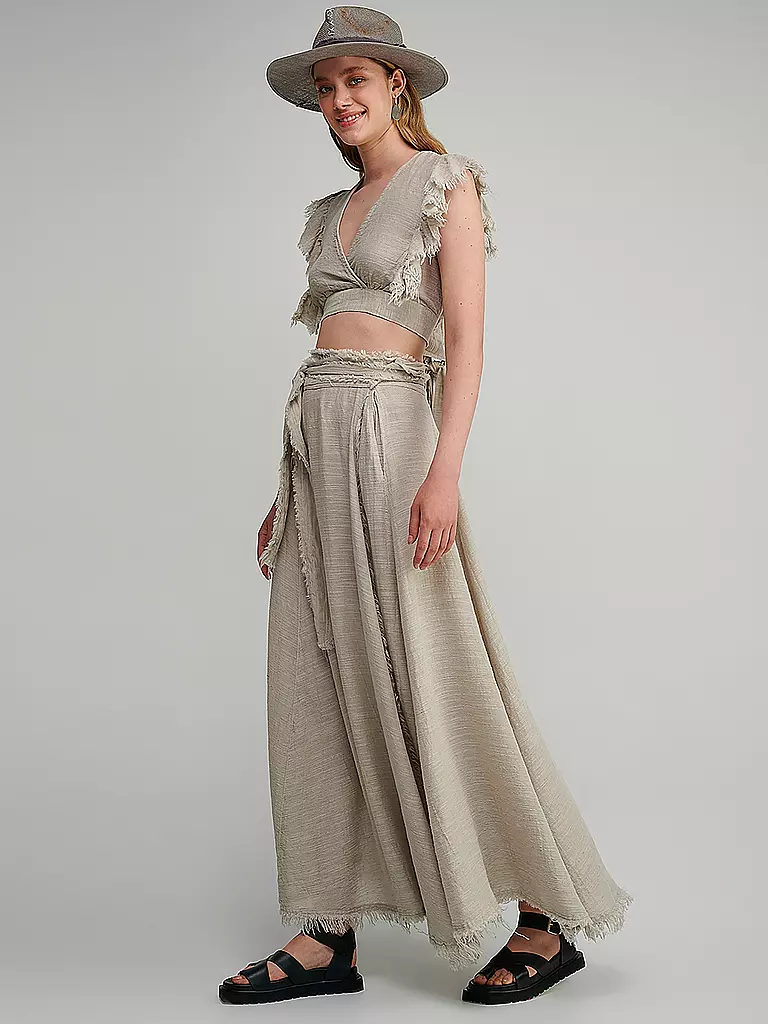 PEARL & CAVIAR | Top Cropped Fit | beige