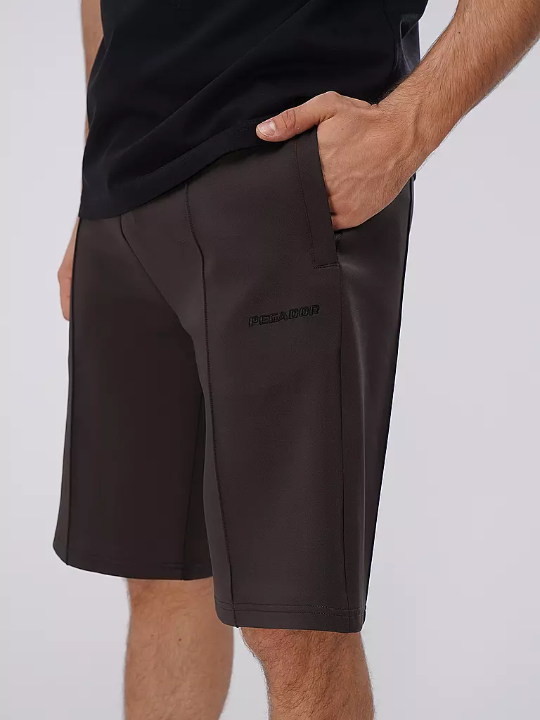 PEGADOR | Sweatshorts  | schwarz