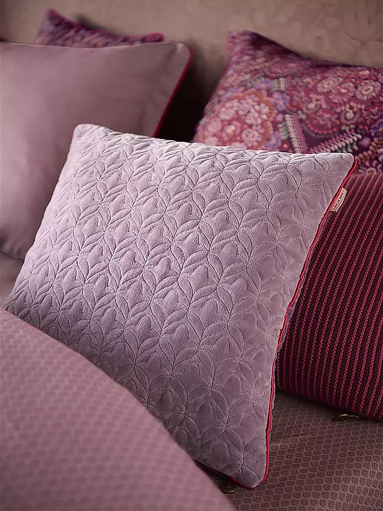 Fusion Ingo Kissen 43x43cm Rosa - Samtiges Wohndecken Mit Geometrischem Druck