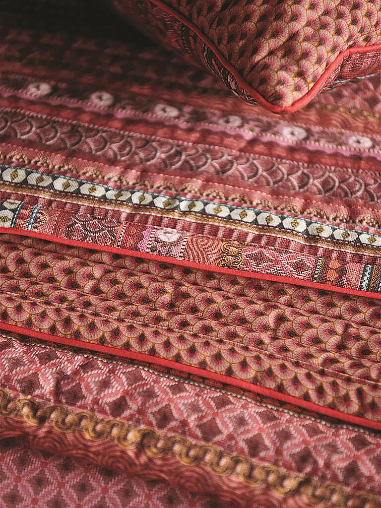 PIP STUDIO Tagesdecke RIBBON 270x260cm red beere