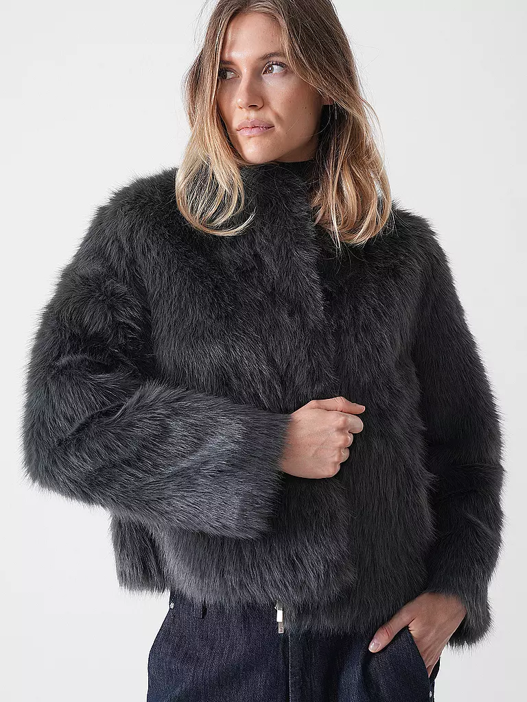 PRIDE TO BE | Jacke in Felloptik DANJA | grau