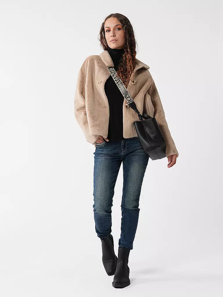 PRIDE TO BE | Jacke in Felloptik DARIA | beige