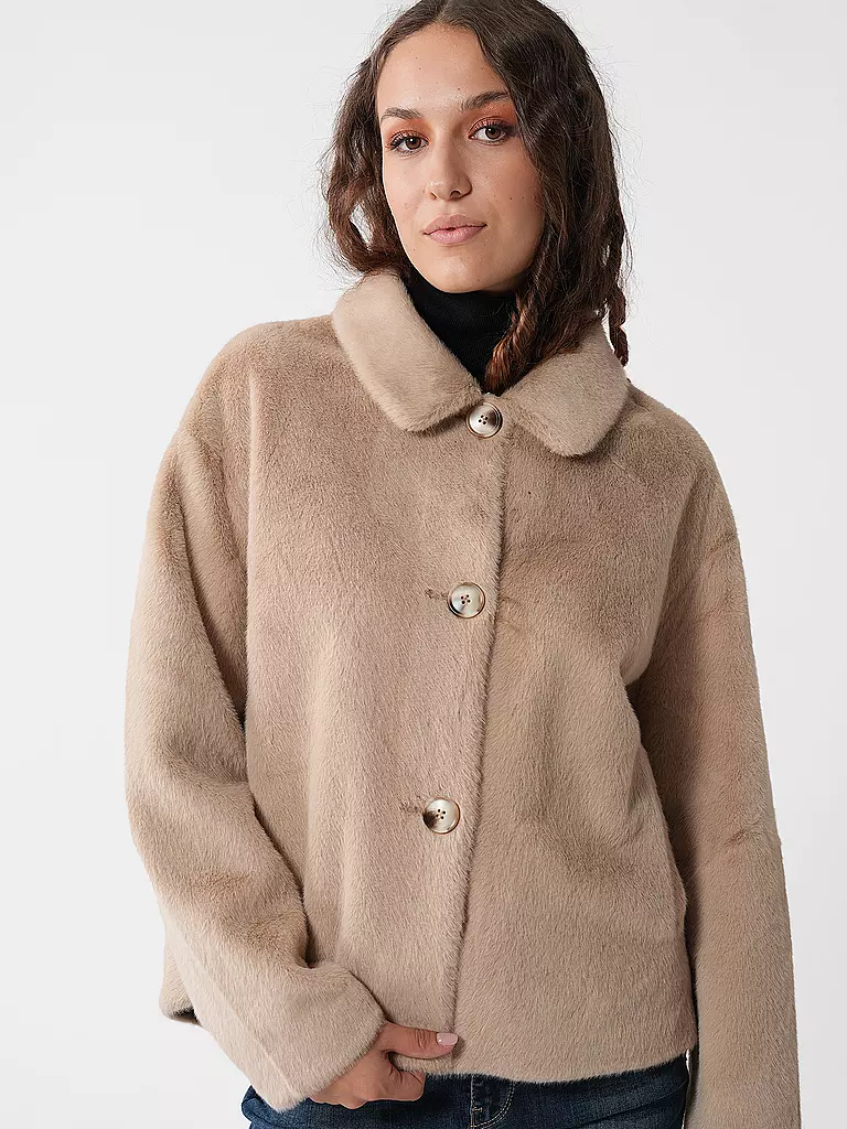 PRIDE TO BE | Jacke in Felloptik DARIA | beige