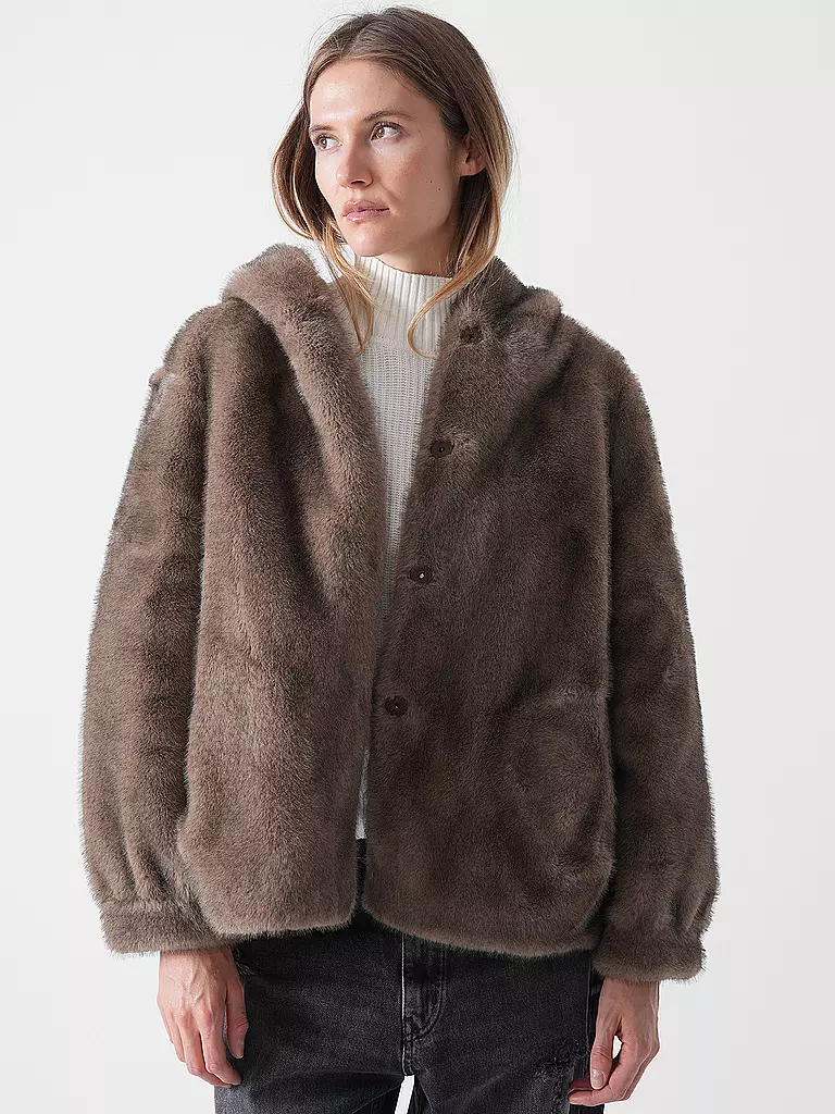 PRIDE TO BE | Jacke in Felloptik HOVY | braun