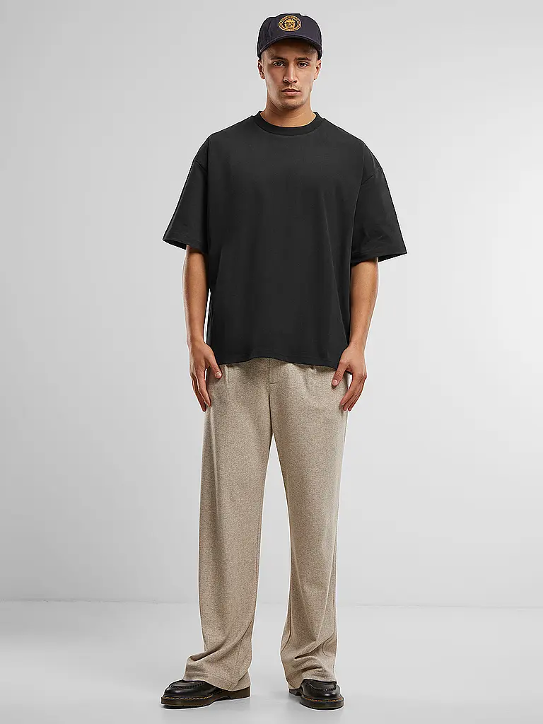 PROHIBITED | T-Shirt Oversized Fit | schwarz