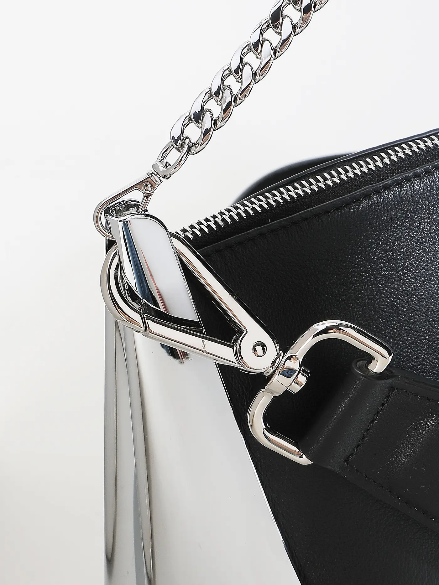 PUBLISHED BY | Ledertasche - Umhängetasche ALL DAY BAG | schwarz