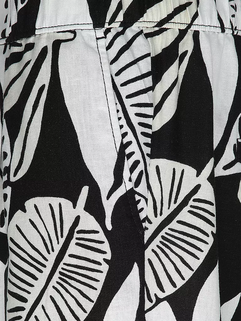 S.OLIVER | Shorts | schwarz