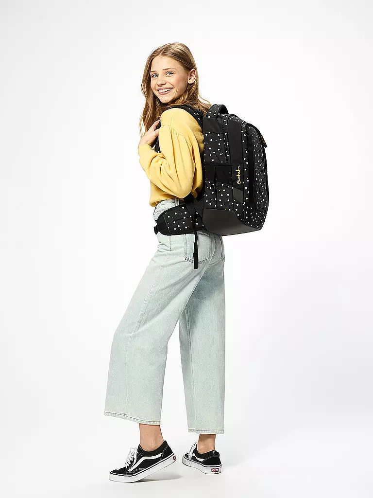 SATCH | Schulrucksack Sleek - Lazy Daisy | schwarz